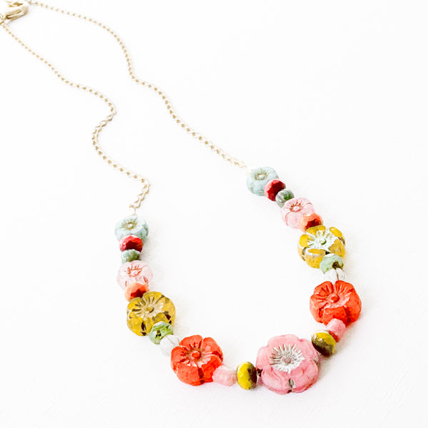 Dainty Flower Field Necklace