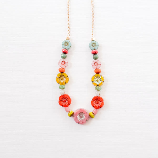 Dainty Flower Field Necklace