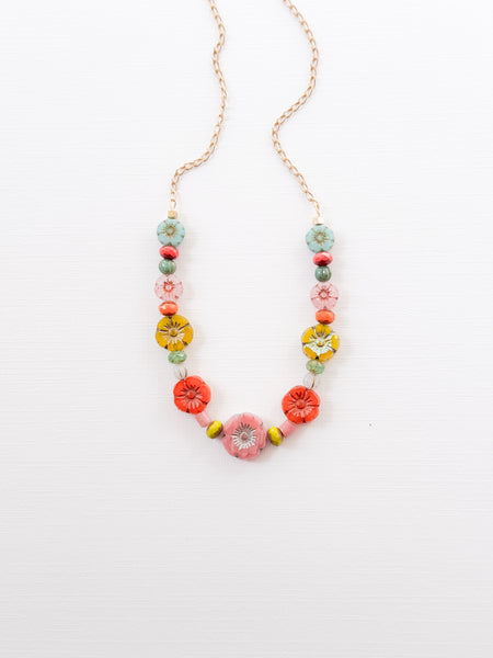 Dainty Flower Field Necklace