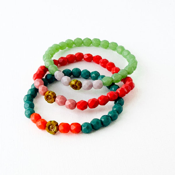  Bead Bracelet With Tiny Mustard Flower 