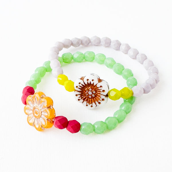 Beaded Bracelet With Flowers 