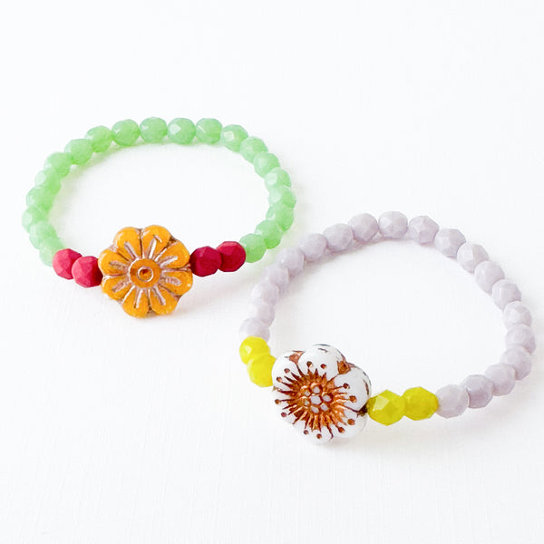 Beaded Bracelet With Flowers 