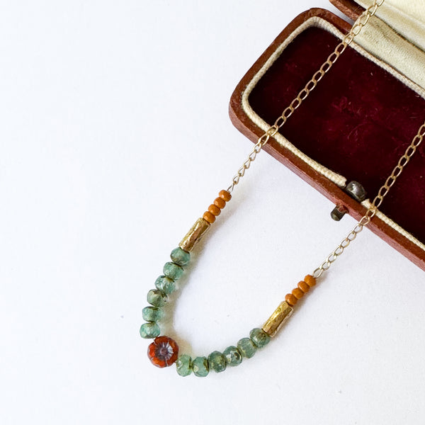 Tiny flower and bead Pendant necklace