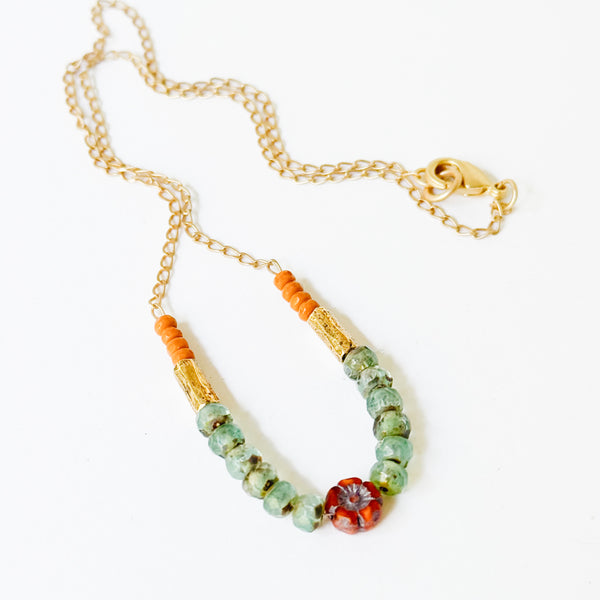Tiny flower and bead Pendant necklace
