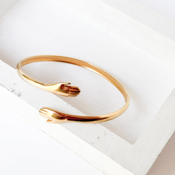 Adjustable Gold Hugging Hands Cuff Bracelet