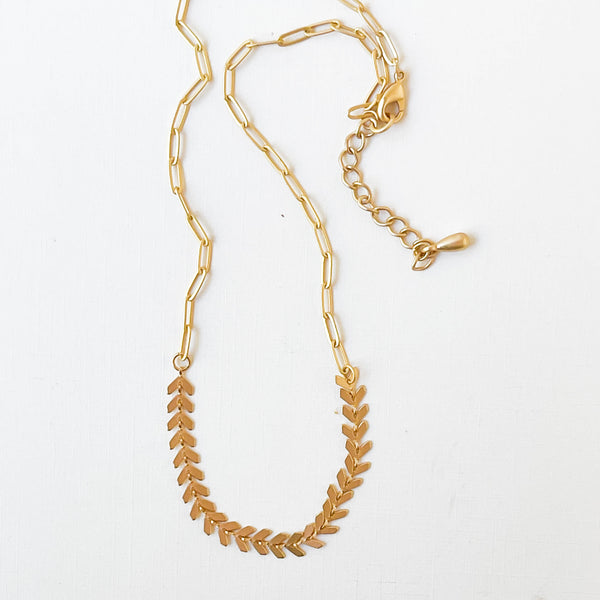 Adjustable Gold Chevron and Paperclip Chain Necklace