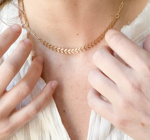 Adjustable Gold Chevron and Paperclip Chain Necklace