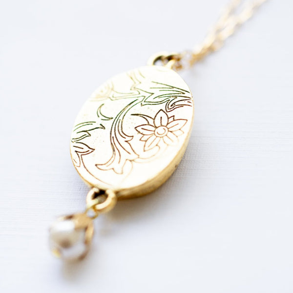 Black Cameo Pendant Necklace