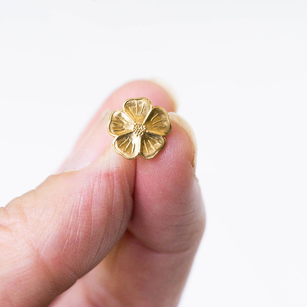 Mini flower studs